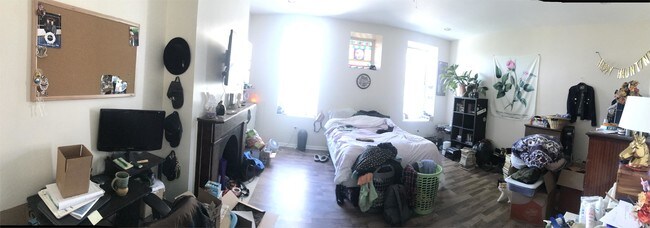 Building Photo - 2203 St Paul St