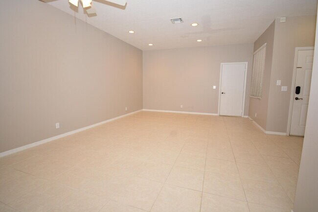 Building Photo - 110 Lighthouse Cir