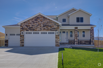Building Photo - 1621 Serenity Ln