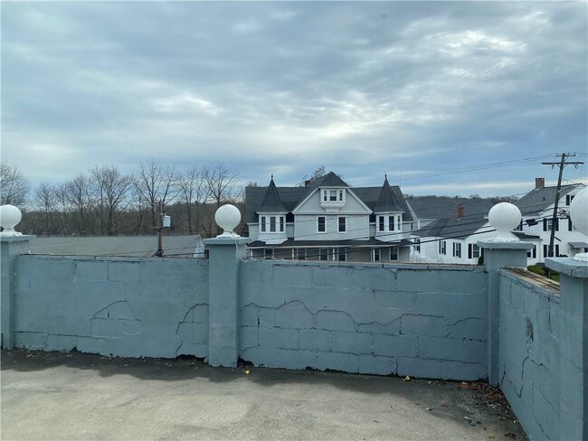 Building Photo - 7 Prospect Hill Ave