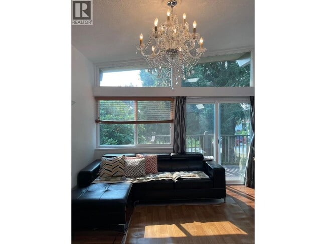 Photo du bâtiment - 7192 Paulus Crescent