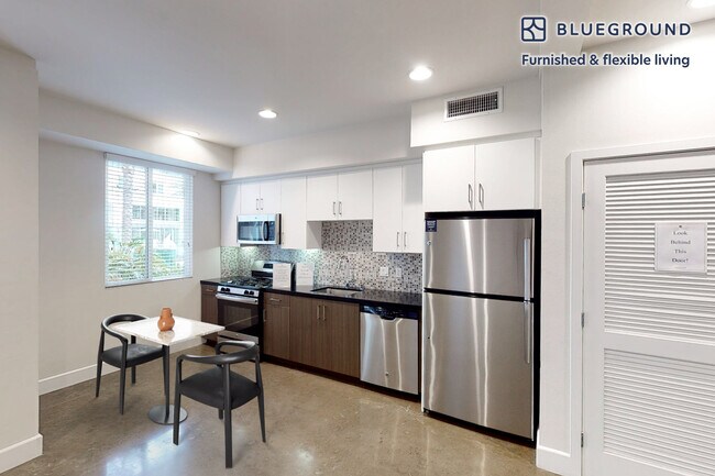 Building Photo - 7400 Center Ave