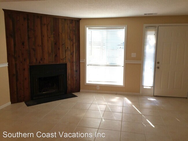 Foto del edificio - 2 br, 1.5 bath House - 403 75th Avenue Nor...