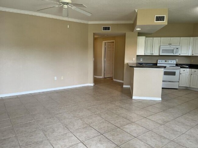 Building Photo - 210 SE Kitching Cir