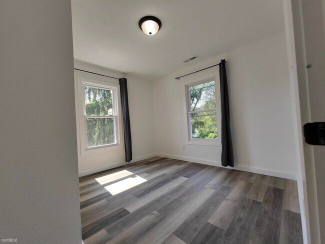 Building Photo - 4 br, 1 bath House - 509 Franklin Street