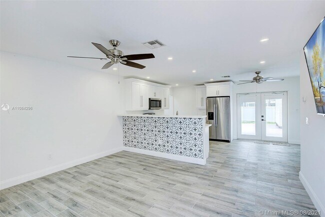 Building Photo - 17525 NW 49th Ct