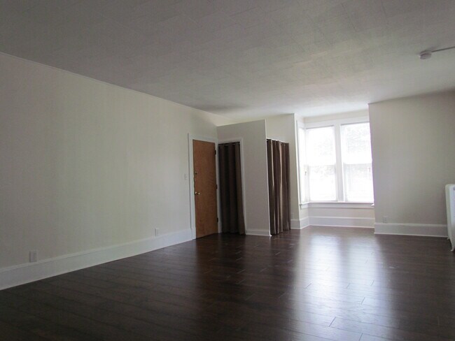 Foto del edificio - 412 W Washington St