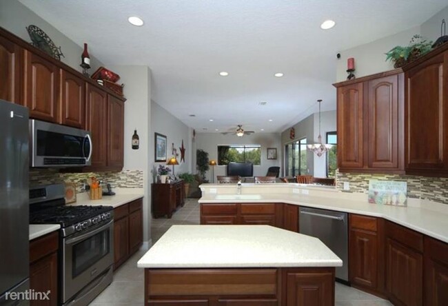 Building Photo - 4 br, 4 bath House - 355 Snapdragon Loop