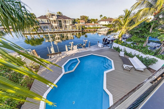 Building Photo - 1505 SE 11th St