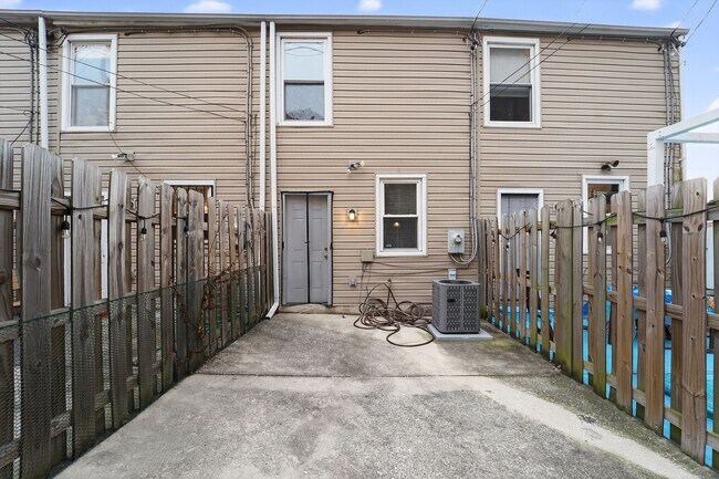 Foto del edificio - 1602 Latrobe St