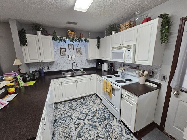 Foto del edificio - 114 Fair Haven Way