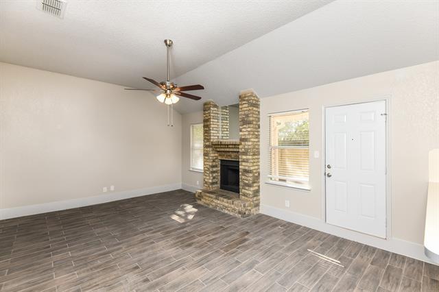 Building Photo - 914 Pierce Arrow Dr