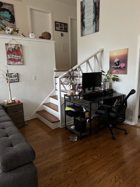 Foto del edificio - 1261 Cavell Ave