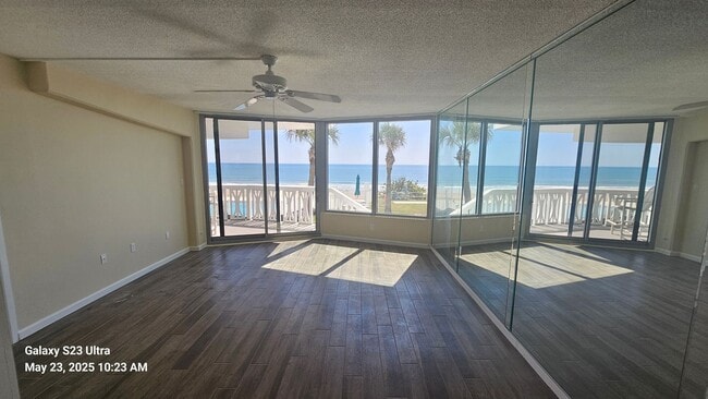 Building Photo - Beautiful Views Direct Ocean Front Condo