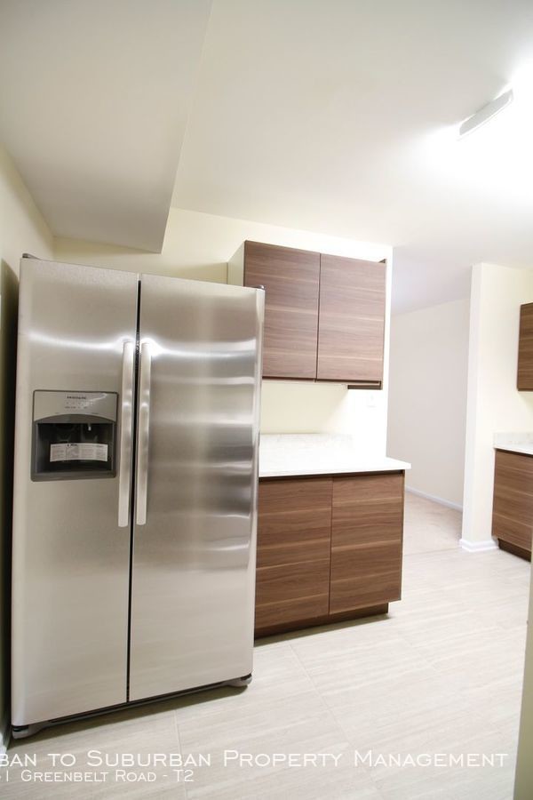 Foto del edificio - 8661 Greenbelt Rd