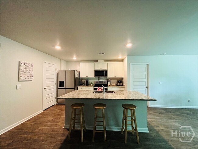 Building Photo - 447 Coconut Dr