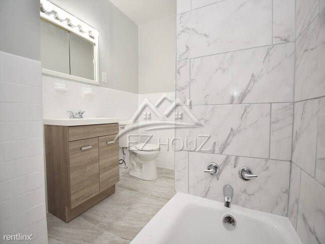 Foto del edificio - 3 br, 1 bath House - 4807 Midline Road