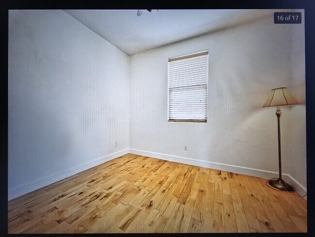 Building Photo - 3184 Bridgeway Dr