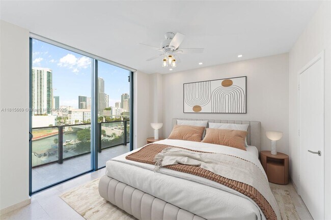 Foto del edificio - 88 SW 7th St