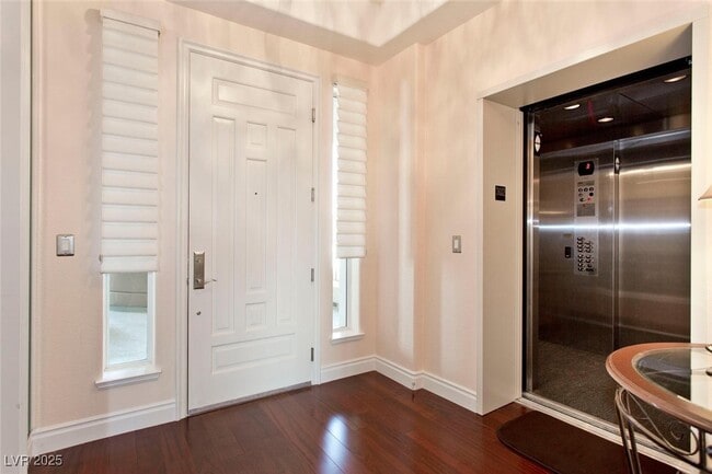 Building Photo - 9209 Las Manaitas Ave