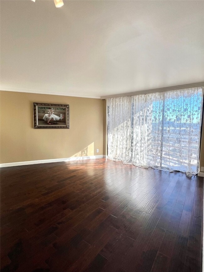 Foto del edificio - 3525 Sage Rd