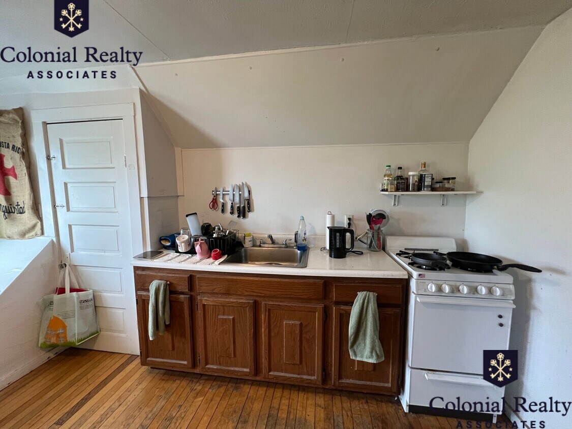 13 Burnham St Unit 3A, Somerville, MA 02144 Condo for Rent in