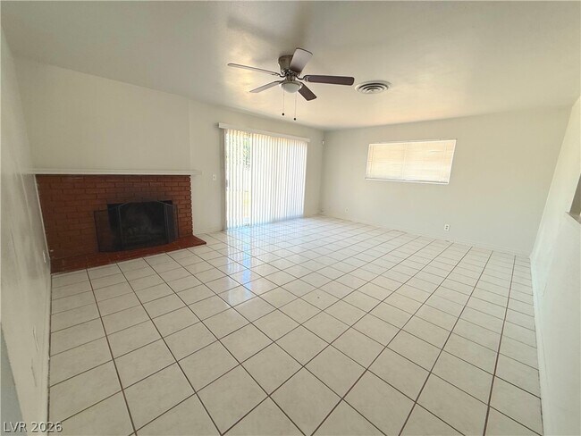 Building Photo - 5908 Carmen Blvd