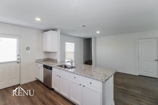 Foto del edificio - Coming Soon!