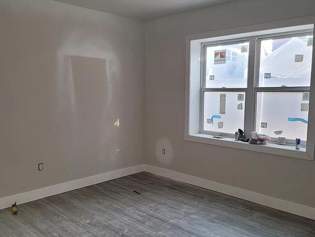 Building Photo - 18 Bedford Terrace