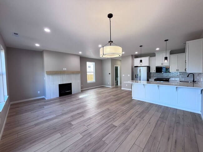 Foto del edificio - 4846-4848 Elvira Pl. Keizer, OR