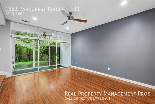 Photo - 1663 Parkcrest Cir Apartment