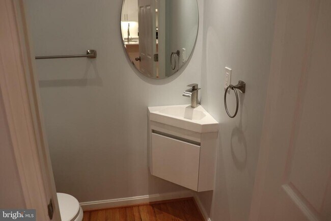 Building Photo - 4209 Cordell St