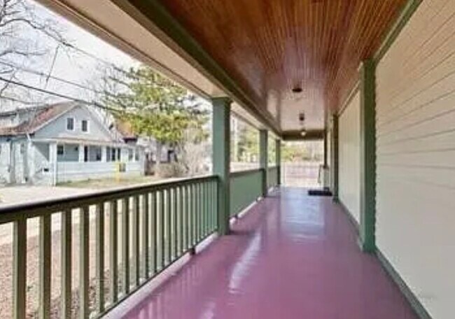 Building Photo - 916 Driscoll Ct