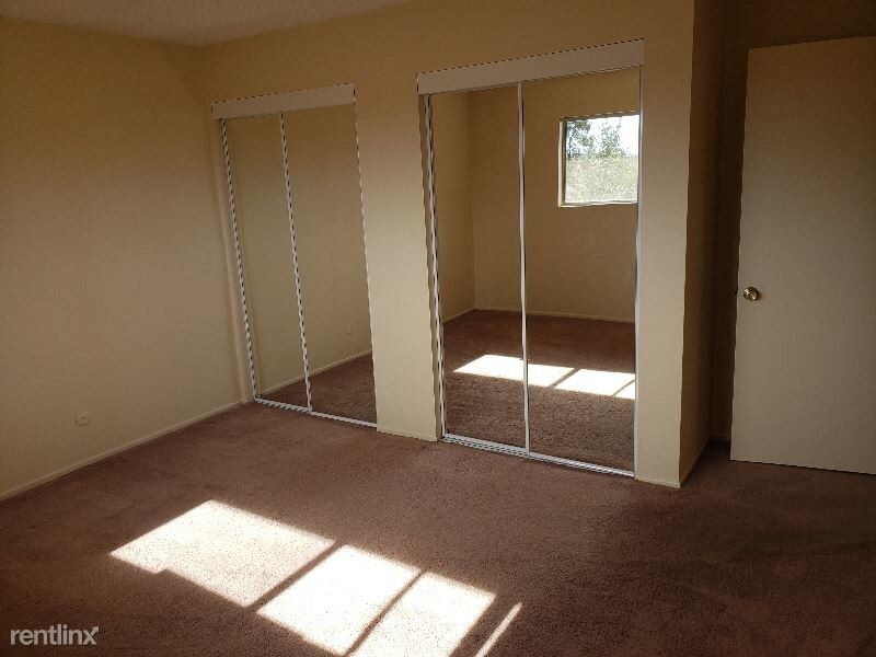 Primary Photo - 2152 Via Camino Verde
