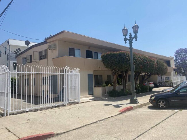 Foto del edificio - Colex Apartments