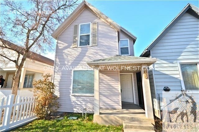 Primary Photo - 2429 Monroe Blvd