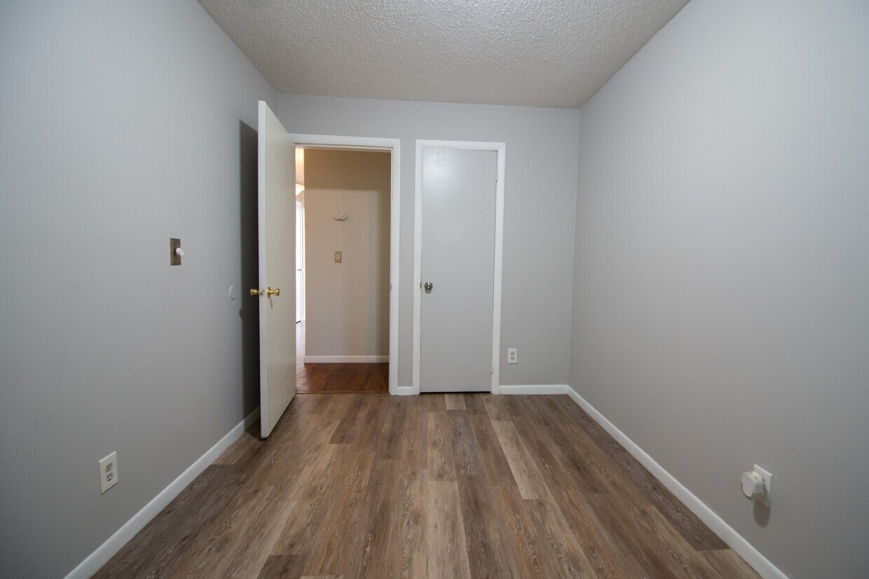 Primary Photo - Verdant Oasis - Garden 2 Bedroom Bronx