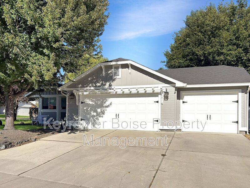 Foto principal - 6503 W Baron Dr