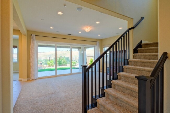 Building Photo - 6536 Terrace Ridge Ct
