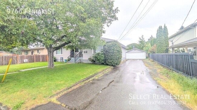 Building Photo - 9766 Feniak St