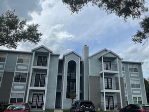 Building Photo - 2550 N Alafaya Trail