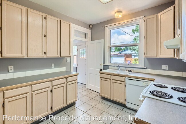 Building Photo - 2 br, 1 bath House - 1417 So. Pearl St.
