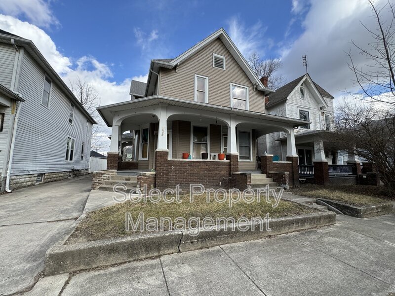 Primary Photo - 940 Lincoln Ave