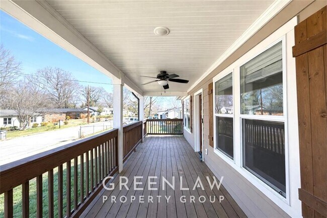 Foto del edificio - 256 Birch St