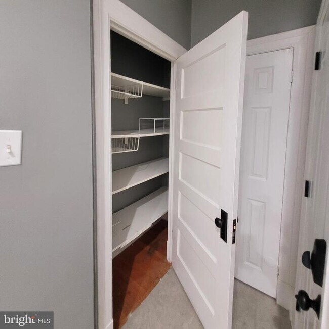 Foto del edificio - 5709 5th St NW