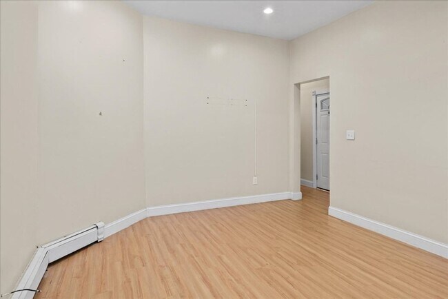 Building Photo - 51 Dewey St