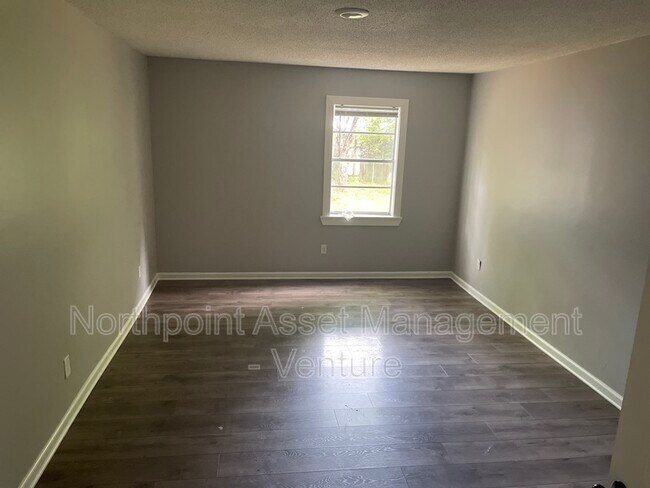 Foto del edificio - 1508 Winfield Ave