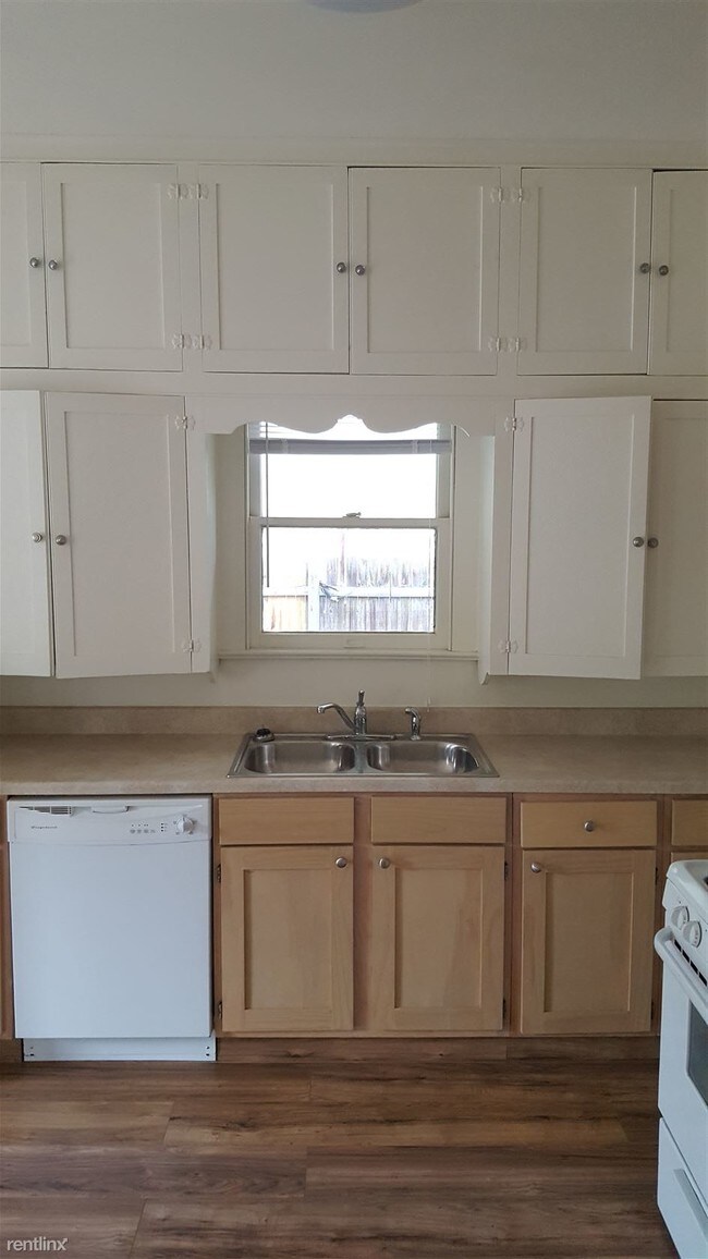 Foto del edificio - 107 E 38th St