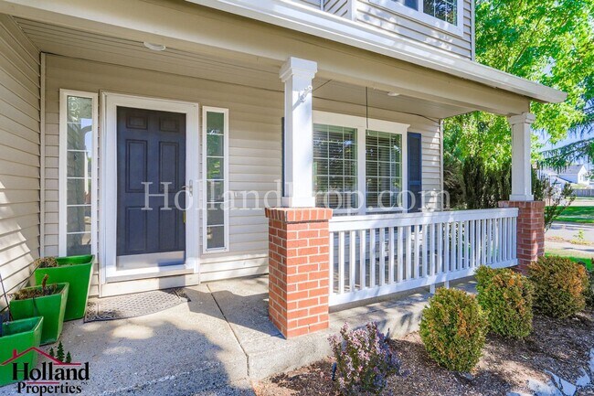 Building Photo - Modern 4-Bedroom Home with Office, Outdoor...