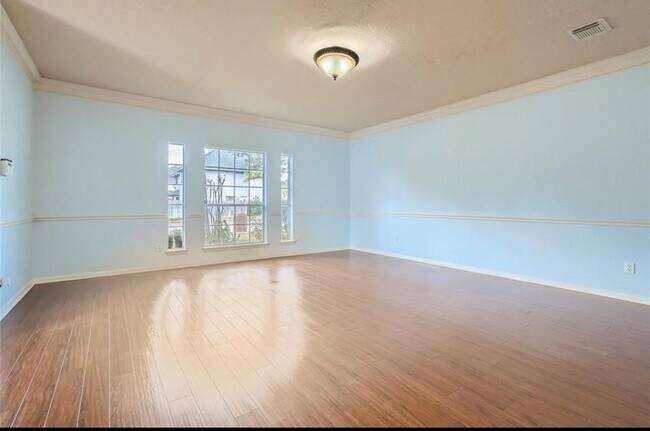 Building Photo - 3513 Pine Hollow Dr